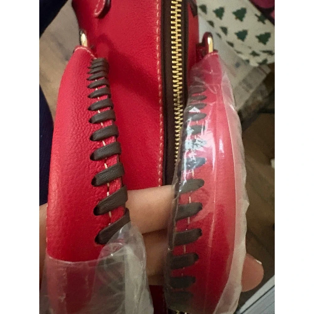 Dooney & Bourke Red Pebbled Leather Satchel with wallet Set  Luxury NWT‎